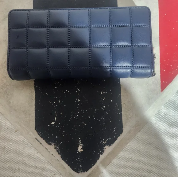 Michael Kors Navy Continental Wallet - Picture 3 of 7